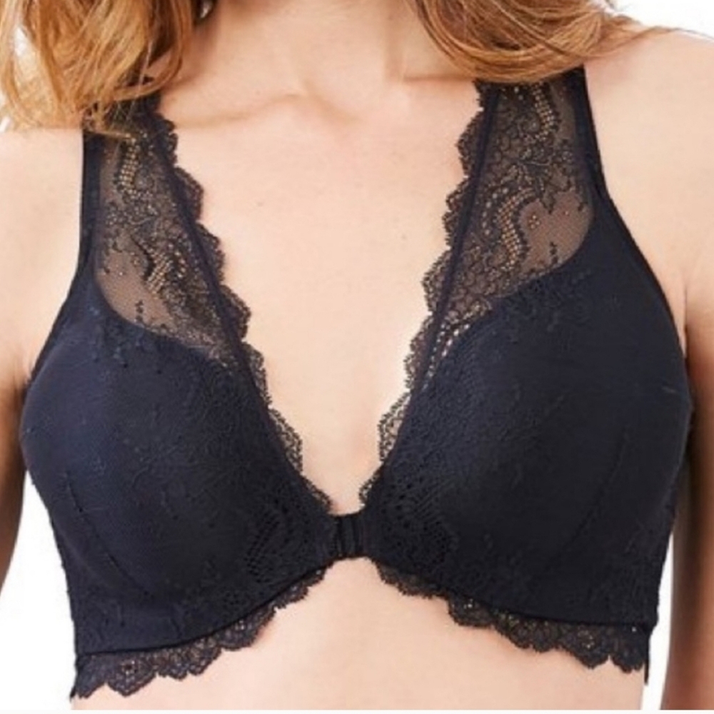 Undie-tectable Spanx Front closure bra - M- Black
